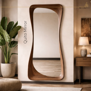 Quito Mirror